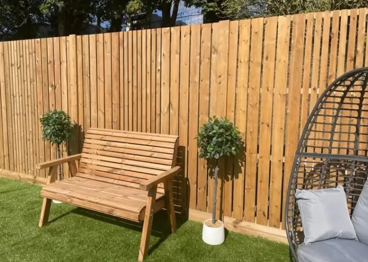 Vertical-Slatted-Garden-Fence-Panel-The-Woolacombe-1